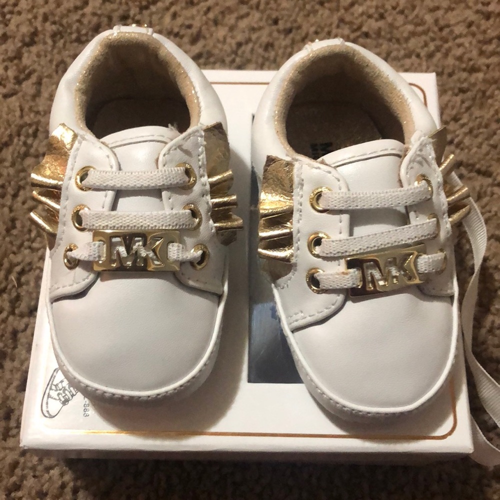 Baby shoes